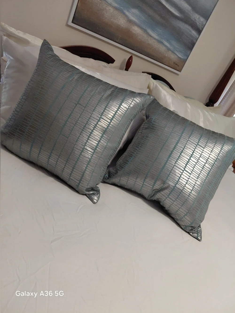 Gorgeous 2 Large Sateen Feather Stuffed Decorator, Designer 20in Square Pillows